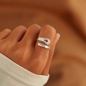 Anillo de Latón Moderno con Cruz Religiosa Calada para Mujer, Estilo Europeo y Americano, Diseño de Moda, Anillo Único para Parejas, Unisex - Product Image 3