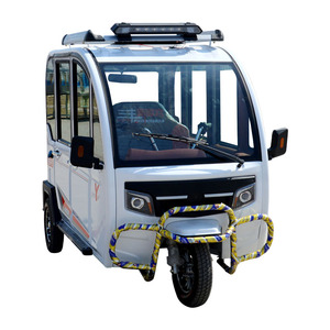 Tricycle entièrement fermé avec carrosserie fermée pour taxi, capacité de 4 passagers, moteur haute puissance, charge utile de 400 kg - Product Image 2