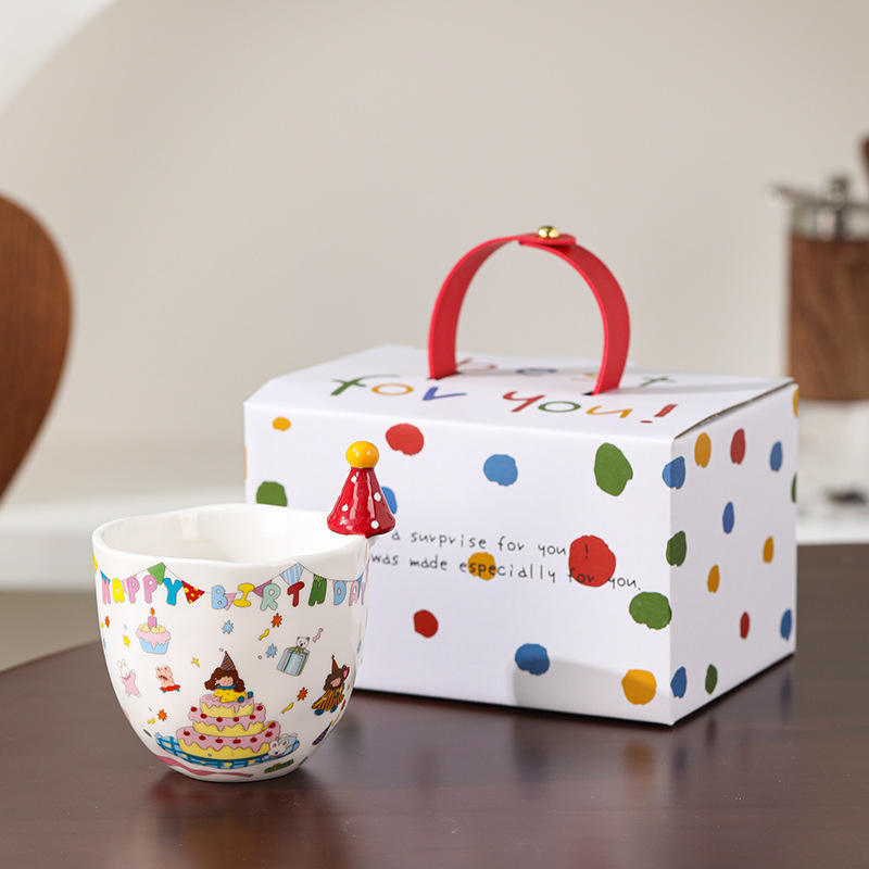 หมวกแดง - เค้ก