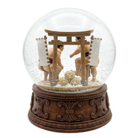 Personnalisé En Gros 100mm Résine Arbre De Noël Statue Verre Boule À Neige En Bois Base Artisanat Ornement Maison Décoration De Fête