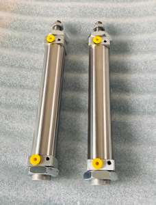 היצרן מוכר סדרה של צילינדרים הידראוליים קטנים נשא עם חביות צילינדר נירוסטה. - Product Image 5