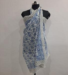 Sarong con borde de zari y estampado indio de patrón sólido, falda envolvente de algodón hecha a mano, pañuelo de playa bohemio ético - Product Image 2