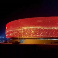 Écran LED flexible en maille P50 pour extérieur, IP65 étanche, transparent, façade média de bâtiment, affichage en grille de pixels