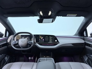 Hongqi Eh7 Usado, Sedán de Alta Velocidad de 5 Plazas, Vehículo de Nueva Energía con Volante a la Izquierda, 4x4 Automático, R18 de Lujo, Eh7 Avanzado e Inteligente - Product Image 6