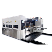 Machine de fabrication de boîtes en carton ondulé avec impression flexographique, découpe et rainurage électriques