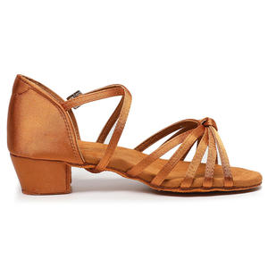 Zapatos de Baile de Salón y Latinos para Niñas, Estilo Nuevo, Material Satinado, Cómodos y Elegantes, Zapatos de Cha Cha - Product Image 3