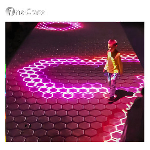Système de jeu interactif de projection au sol immersif avec de riches jeux au sol pour les aires de jeux intérieures, les centres commerciaux, les écoles et l'extérieur - Product Image 3