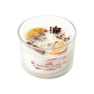 Vela Aromática Personalizada Hecha a Mano con Tapa de Vidrio Ecológica y Cera de Soja, Aroma Personalizado para Bodas y Acción de Gracias - Product Image 4