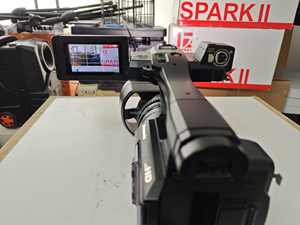 Caméscope numérique 90 % neuf Panasonic PV100GK 4K avec zoom optique 10x et diffusion en direct - Product Image 3