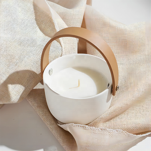 Bougies parfumées en cire <span class=keywords><strong>de</strong></span> soja sans fumée avec poignée en cuir, design <span class=keywords><strong>de</strong></span> luxe personnalisé, vente en gros - Product Image 5