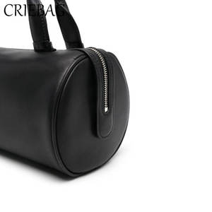 Logo personnalisé sac <span class=keywords><strong>à</strong></span> main en <span class=keywords><strong>cuir</strong></span> végétalien sacs <span class=keywords><strong>à</strong></span> bandoulière pour femmes 2025 Hit Trend femmes tendance de marque grands sacs <span class=keywords><strong>à</strong></span> bandoulière de créateur - Product Image 3