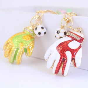 Porte-clés sport de luxe pendentif gant de gardien de but drôle en métal cadeau de Couple pour hommes Football et Baseball porte-clés bijoux - Product Image 1