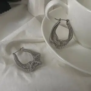 New minimalist cold wind line spring trendy earring niche design twisted irregular earrings
