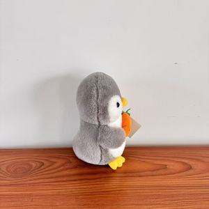 Yeni Çizgi Film Peluş Oyuncak Özel Havuçlu Penguen Sevimli Peluş Oyuncak - Product Image 2