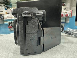 กล้องมิเรอร์เลส HFT Professional <span class=keywords><strong>Lumix</strong></span> <span class=keywords><strong>S5</strong></span> IIX รุ่น <span class=keywords><strong>DC</strong></span>-S5M2X สำหรับขายส่ง (เฉพาะตัวกล้อง) - Product Image 5