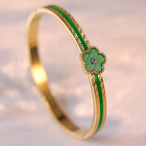 Bestseller 18K Vergoldetes Zirkon Fünfblättriges Kleeblatt Edelstahl Armreif Armband Damenschmuck - Product Image 5