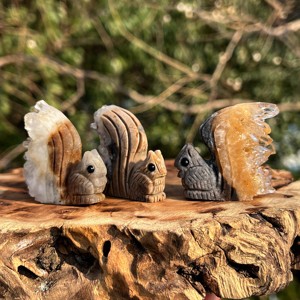 Sculture di Scoiattoli in Cristallo di Quarzo Naturale Intagliate <span class=keywords><strong>a</strong></span> Mano, <span class=keywords><strong>Pietra</strong></span> Curativa Reiki per Decorazioni Casa e Regali - Product Image 4
