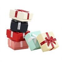 Emballage cosmétique de luxe personnalisé, boîte à couvercle supérieur et inférieur en carton blanc, boîtes cadeaux élégantes pour la Saint-Valentin, ruban à nœud, boîtes carrées rigides