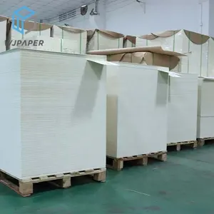 Fourniture directe d'usine taille personnalisée C1S C2S GC1 GC2 FBB papier en rouleau papier d'art mat 90gsm 130gsm du fournisseur chinois