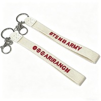 Llavero de tela bordado a mano con alfabeto, accesorio portátil para bolso, ideal para fans de conciertos coreanos, disponible al por mayor.