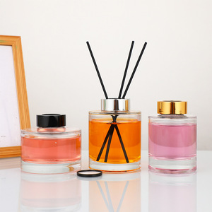 Flacon en verre transparent cylindrique moderne pour diffuseur d'huiles essentielles avec bouchon, 100 ml, 150 ml, 200 ml - Product Image 4