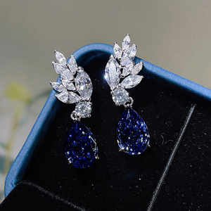 Boucles d'oreilles scintillantes en forme de poire avec feuilles florales pour femmes, bijoux élégants et tendance - Product Image 3