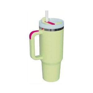 Gobelet isotherme de voyage en acier inoxydable Adventure Vacuum Metal Cup 40oz avec poignée, couvercles et paille - Product Image 1