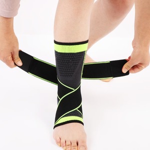 Rodillera Deportiva Profesional de Neopreno Unisex para Baloncesto, Transpirable, con Soporte para el <span class=keywords><strong>Dolor</strong></span> de Rodilla - Product Image 1