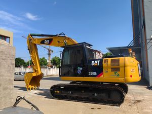 Used CAT 320D2 Hydraulic Crawler Excavator, 20.6 Ton Japan Original <b>Digger</b> with Low Working Hours - Product Image 1