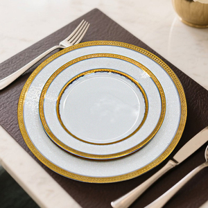 Nouvelle vaisselle <span class=keywords><strong>de</strong></span> table en <span class=keywords><strong>porcelaine</strong></span> <span class=keywords><strong>de</strong></span> Chine <span class=keywords><strong>de</strong></span> style banquet <span class=keywords><strong>de</strong></span> mariage populaire, 24 pièces, <span class=keywords><strong>luxe</strong></span>, gaufrée, véritable or, pour 6 personnes - Product Image 3