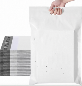 Busta per Spedizioni Personalizzata OEM con Logo Stampato, Impermeabile, Autosigillante, Rinforzata, per Abbigliamento e Corriere, Imballaggio Completamente Personalizzabile - Product Image 6