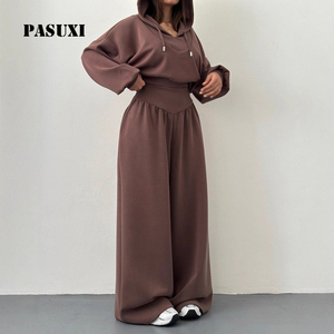 Conjunto Deportivo PASUXI para Mujer, Sudadera con Capucha y Pantalones Jogger, 2 Piezas, Ropa Deportiva Sostenible, Personalizable para Gimnasio - Product Image 1