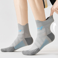 Fabricant de chaussettes de sport personnalisées à la mode Chaussettes de sport tricotées pour le cyclisme, la course et le basket-ball.