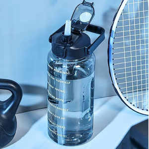 Tasse à eau de sport de grande capacité de 2000ml pour femmes avec paille Bouilloire en plastique à boire direct pour les visites d'été Internet célébré - Product Image 3