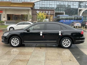 Volkswagen <span class=keywords><strong>Passat</strong></span> <span class=keywords><strong>2017</strong></span> 280TSI Usata, Guida a Sinistra, Berlina a Benzina di Seconda Mano per Esportazione - Product Image 4