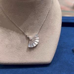 Exquisito Collar con Colgante Dinámico de Copo de Nieve de Plata Pura S925 con Cadena de Cristal de Hielo con Incrustaciones de Diamantes, Joyería de Platino de Nicho - Product Image 2