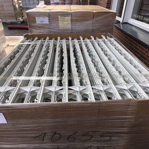 Poste para Cerca Eléctrica Blanco de 1.6 m Estándar Europeo / Poste de Polietileno Reforzado con Estribo en Venta - Product Image 2