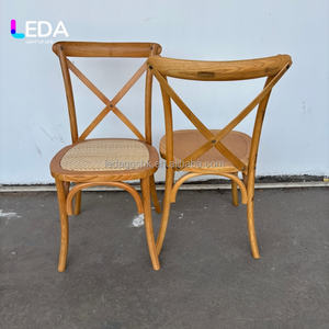 Chaise en bois LEDA Best Seller, chaise de salle à manger à dossier croisé en bois avec assise en rotin pour restaurant, hôtel, événements - Product Image 6