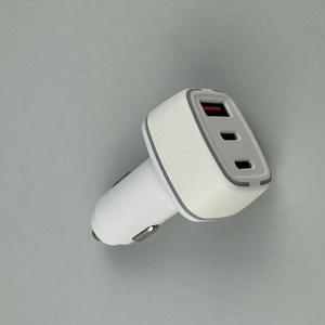 ขายตรงจากโรงงาน ที่ชาร์จใน<span class=keywords><strong>รถ</strong></span>ยนต์รุ่นใหม่ PD50W Type-C พร้อมโหมดเล่นเพลงหลากหลายรูปแบบ และไฟ Ambient Light มองเห็นได้ในเวลากลางคืน - Product Image 4