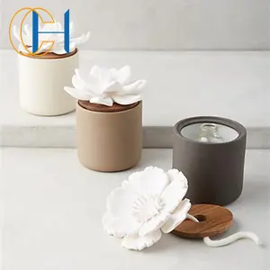 Diffuseur à roseaux personnalisé avec logo personnalisé et décoration avancée pour la maison C & H avec bâton en céramique et boîte-cadeau