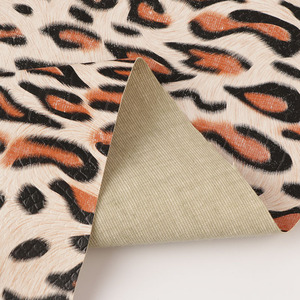 <span class=keywords><strong>Marimekko</strong></span> ขายส่ง265-295GSM 55นิ้ว0.6มม. เสือดาวพิมพ์หนังเทียมด้วยผ้าเรยอนทอผ้าแผ่นหนังสำหรับงานหัตถกรรม - Product Image 4