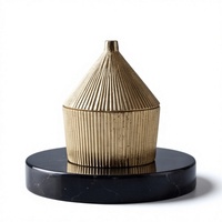 Boîte de rangement élégante en métal à motif cannelé doré pour fruits secs et dates, avec couvercle, pour table