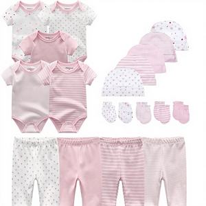 Conjunto de Ropa Esencial para Bebé Unisex, Set de Regalo de 19 Piezas con Estampado de Corazones a Rayas y Cuello Redondo para Recién Nacidos - Product Image 1