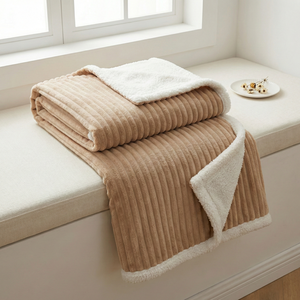 Manta de Hotel de Franela Acanalada de Secado Rápido |   Ropa de Cama Eficiente y Ahorradora de Energía |   Poliéster Resistente a las Arrugas |   Compra al por Mayor - Product Image 1