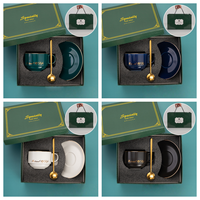 Ensemble cadeau de tasses à café de luxe personnalisées avec poignée dorée, soucoupe et cuillère, boîte d'emballage avec logo personnalisé pour les cadeaux d'affaires