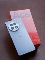 Smartphone de jeu 5G AI OnePlus Ace 5 Pro 2025, écran AMOLED 6,78'' 120Hz, processeur Snapdragon 8 Gen 3, appareil photo 50MP, batterie 6100mAh, charge rapide 100W