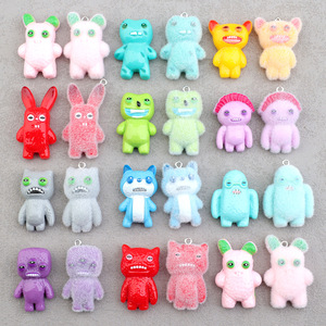 بيع بالجملة لطيف الأسنان مضحك الكرتون الملونة الراتنج ديي غير المرغوب فيه الهاتف تصميم مخصص سلسلة المفاتيح قلادة - Product Image 4