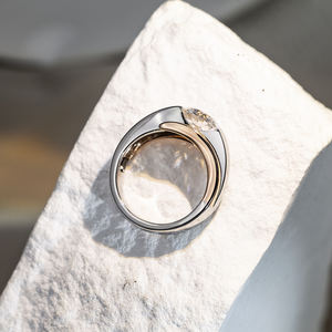 แหวนหมั้นเพชรเม็ดกลมหลากสีเพาะเลี้ยงในห้องปฏิบัติการ Messi Jewelry รุ่น MSR-1676 ทอง 18K - Product Image 5