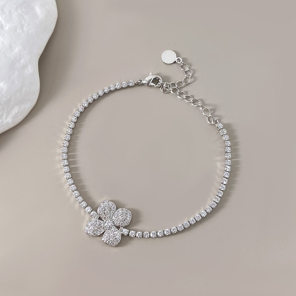 B805 สีเงิน