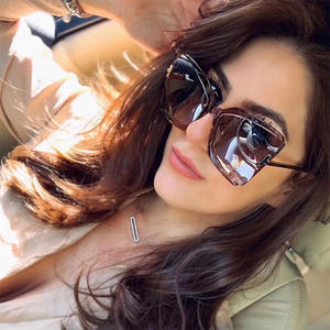 Lunettes de soleil papillon pour femmes, verres PC UV400, grande monture, protection solaire tendance, pour voyage et conduite - Product Image 3